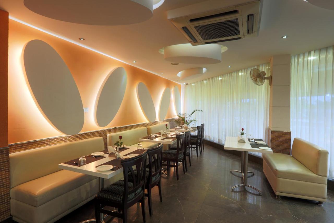 Airport Hotel Le Seasons Nueva Delhi Exterior foto