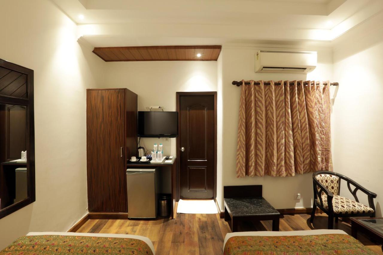 Airport Hotel Le Seasons Nueva Delhi Exterior foto